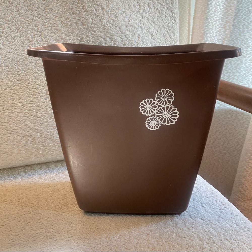 Vintage MCM Rubbermaid 2952 Wastebasket Trash Bin Brown White Flowers